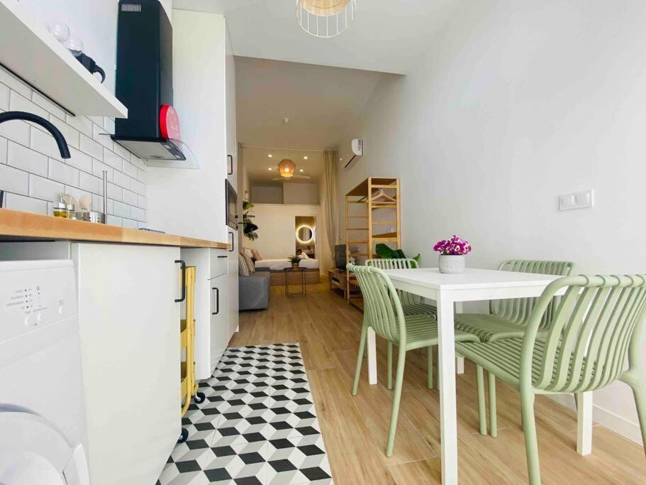 Nice & Cozy Flat Close The Beach บาเลนเซีย ภายนอก รูปภาพ