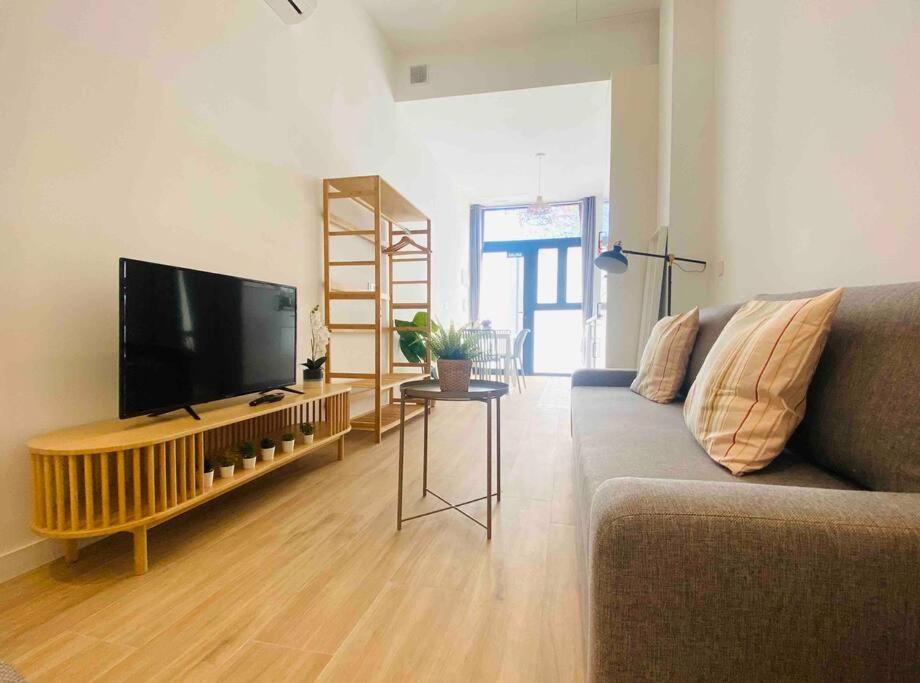 Nice & Cozy Flat Close The Beach บาเลนเซีย ภายนอก รูปภาพ