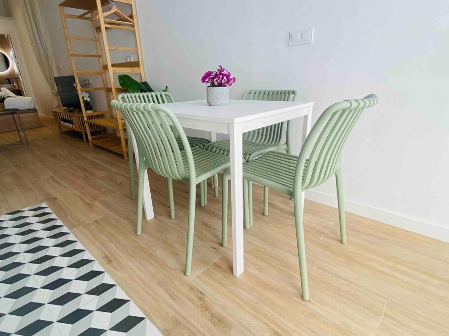 Nice & Cozy Flat Close The Beach บาเลนเซีย ภายนอก รูปภาพ